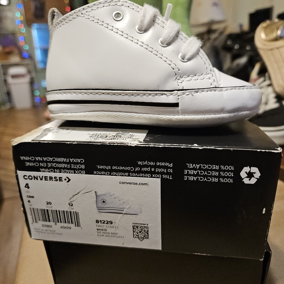 Converse First Star White Leather Infant Unisex Sneakers Size 4 US Crib with Box - Picture 2 of 14